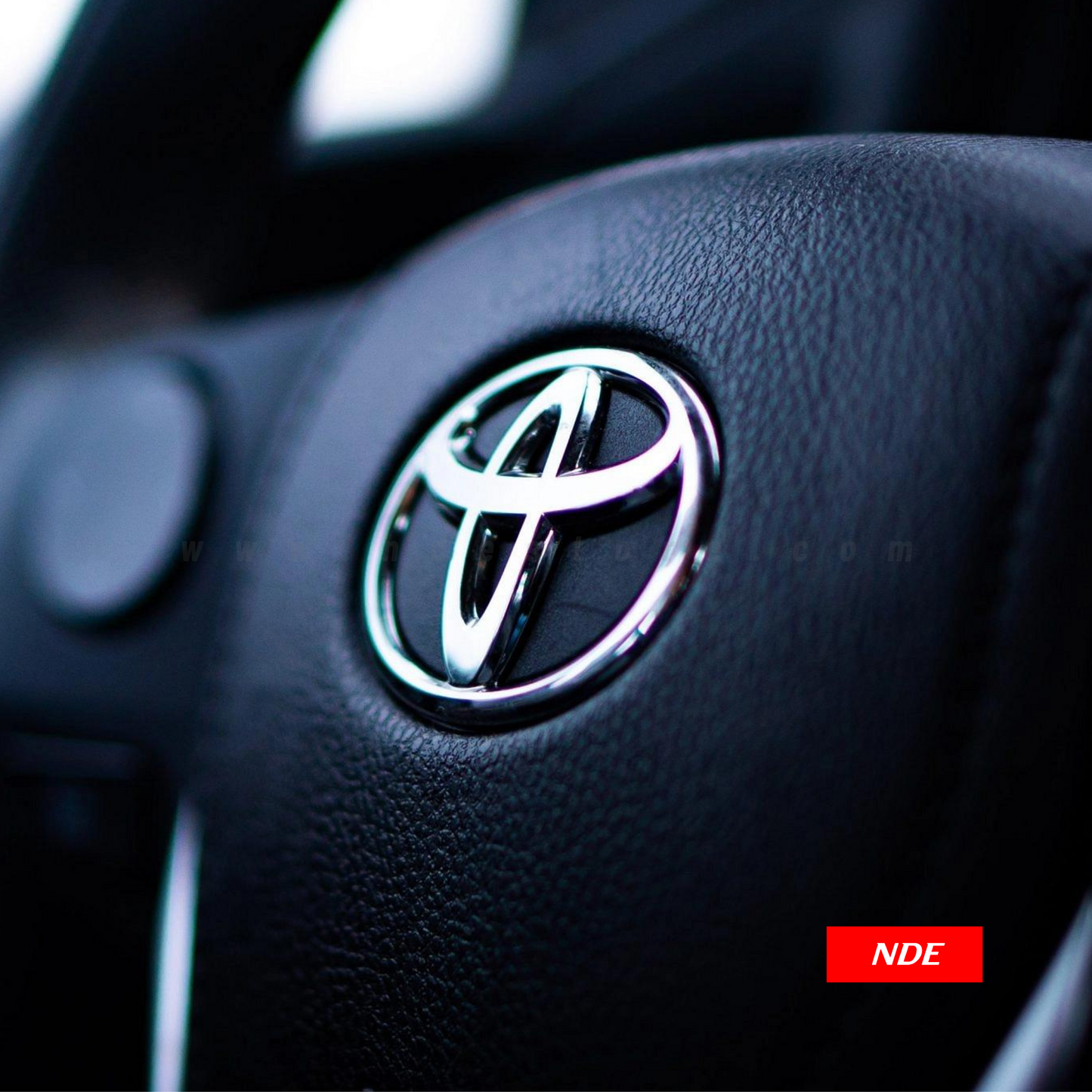 MONOGRAM TOYOTA LOGO STEERING FOR TOYOTA (IMPORTED)